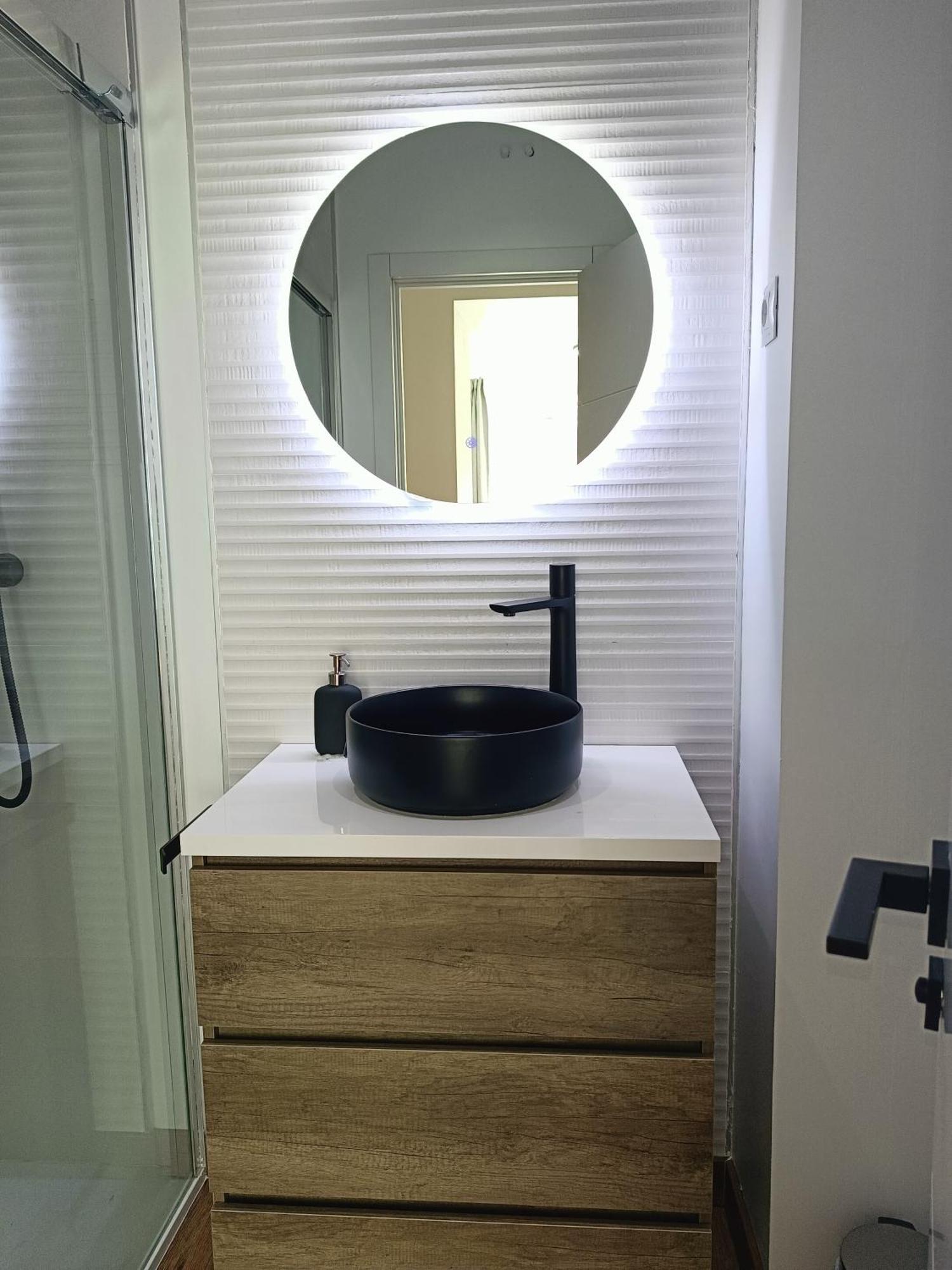Moderno Apartamento En Madrid B * Madri